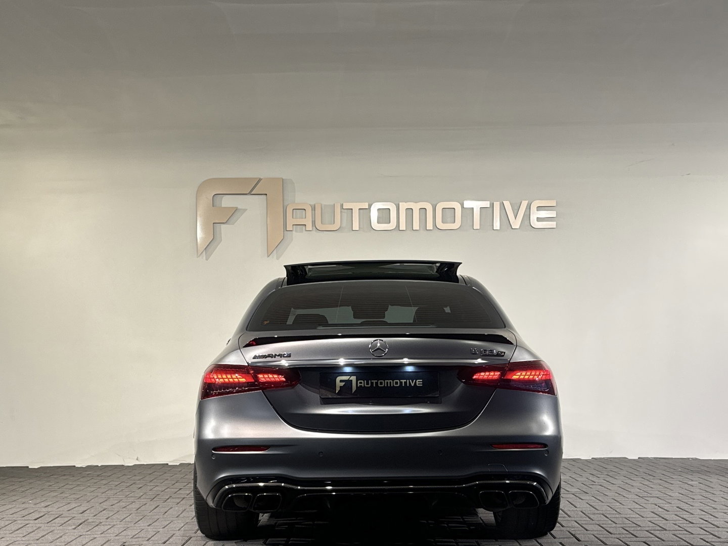 Mercedes-Benz E-Klasse AMG 63 S 4MATIC Pano|Ceramic|360c|Carbon|Keyless