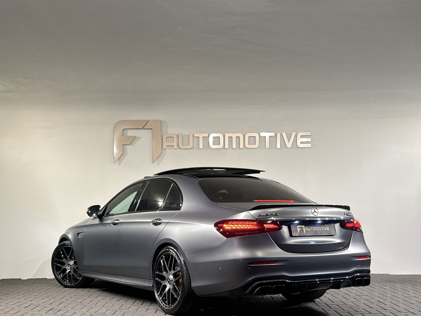 Mercedes-Benz E-Klasse AMG 63 S 4MATIC Pano|Ceramic|360c|Carbon|Keyless