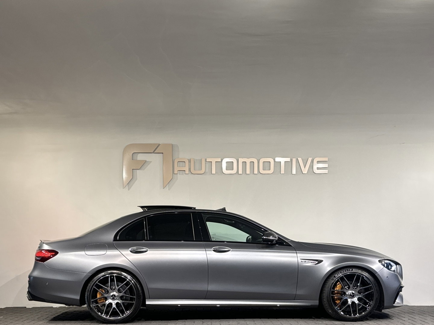 Mercedes-Benz E-Klasse AMG 63 S 4MATIC Pano|Ceramic|360c|Carbon|Keyless
