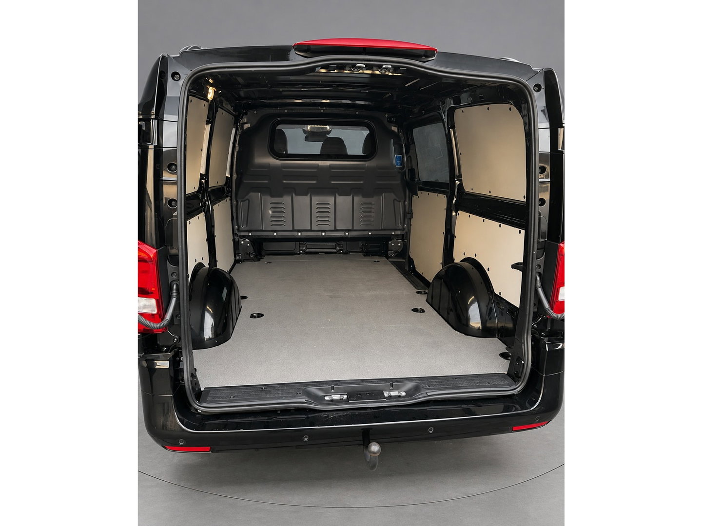 Mercedes-Benz Vito 116 CDI L2 AMG Black Edition Camera, Cruise, Carplay, LED, Multiemedia, Leder, 164pk, Automaat, Trekhaak, Uniek!