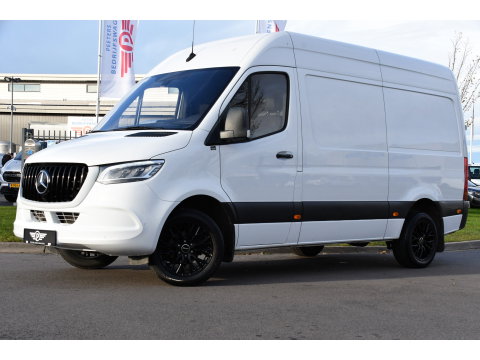 Mercedes-Benz Sprinter 319 3.0 V6 CDI L2H2 RWD AMG Edition Camera, Cruise, Carplay, 190pk, Automaat, Multimedia, LED, Stoelverwarming, Standkachel, Uniek!