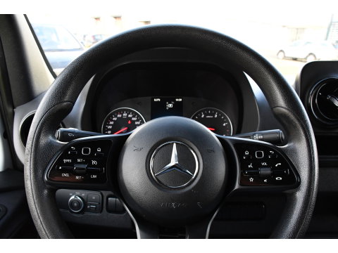 Mercedes-Benz Sprinter 319 3.0 V6 CDI L2H2 RWD AMG Edition Camera, Cruise, Carplay, 190pk, Automaat, Multimedia, LED, Stoelverwarming, Standkachel, Uniek!