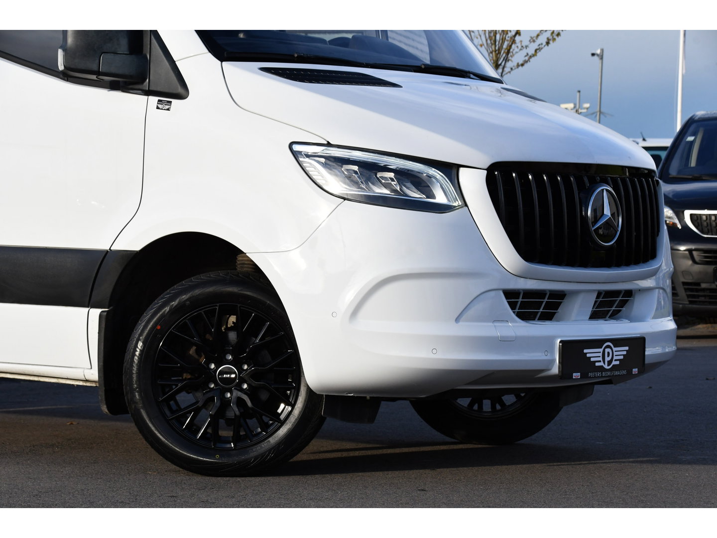 Mercedes-Benz Sprinter 319 3.0 V6 CDI L2H2 RWD AMG Edition Camera, Cruise, Carplay, 190pk, Automaat, Multimedia, LED, Stoelverwarming, Standkachel, Uniek!
