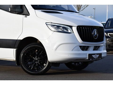 Mercedes-Benz Sprinter 319 3.0 V6 CDI L2H2 RWD AMG Edition Camera, Cruise, Carplay, 190pk, Automaat, Multimedia, LED, Stoelverwarming, Standkachel, Uniek!