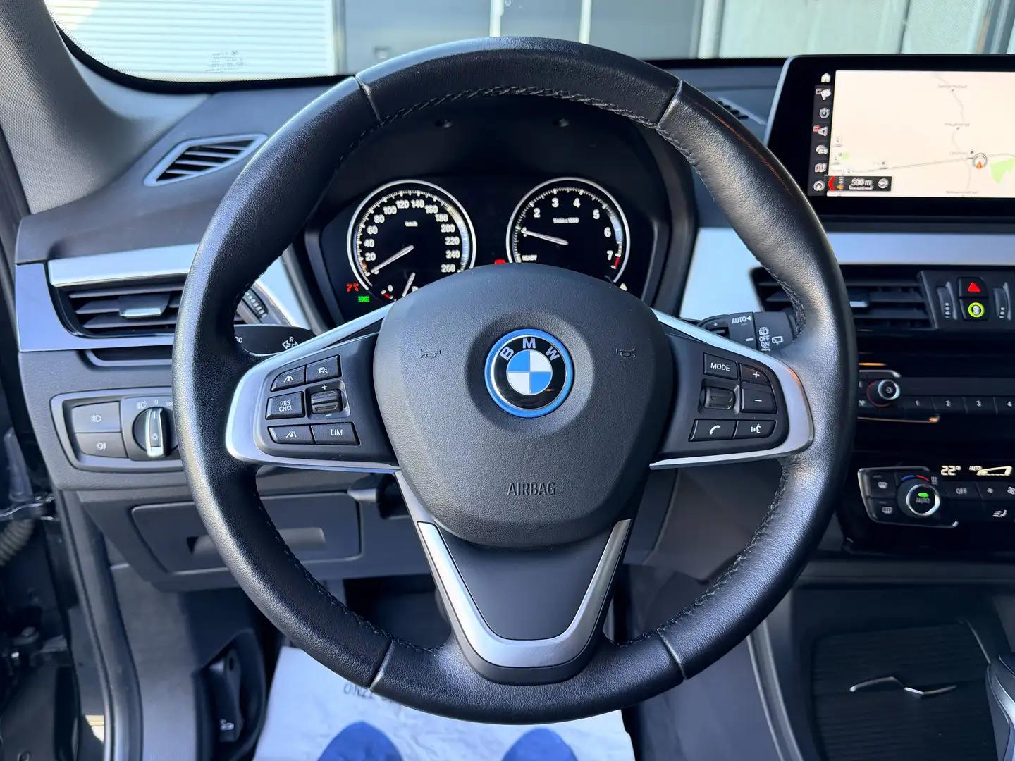 BMW X1 xDrive25e Executive TREKHAAK / CARPLAY / CAMERA / AIRCO / CRUISE CONTROLE / PHEV