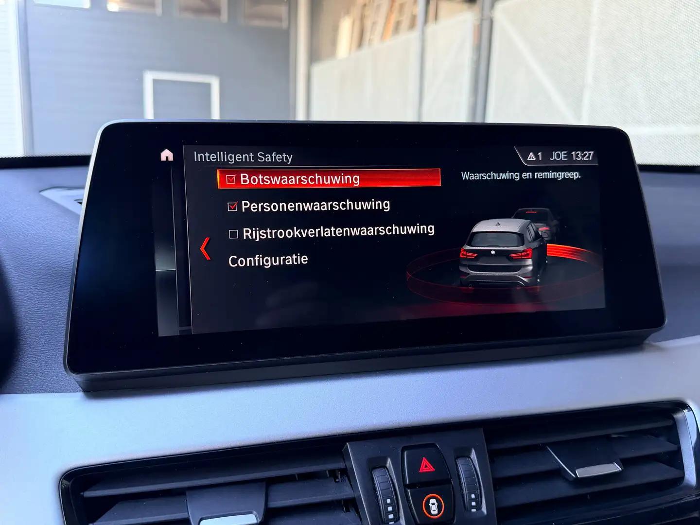 BMW X1 xDrive25e Executive TREKHAAK / CARPLAY / CAMERA / AIRCO / CRUISE CONTROLE / PHEV