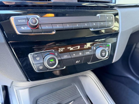 BMW X1 xDrive25e Executive TREKHAAK / CARPLAY / CAMERA / AIRCO / CRUISE CONTROLE / PHEV
