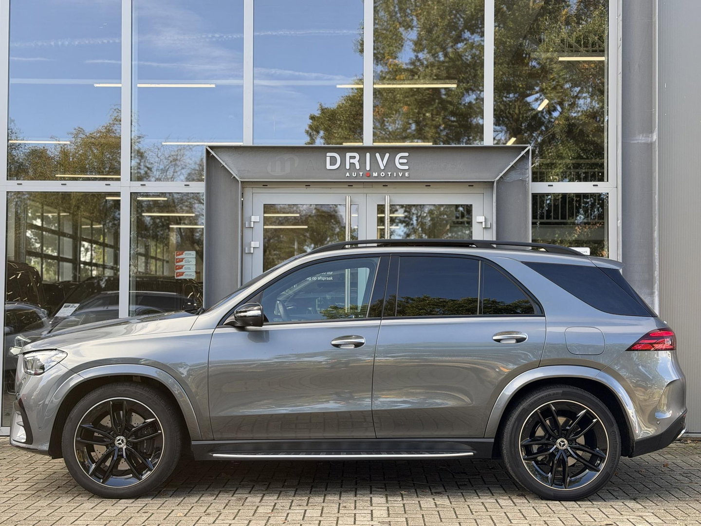 Mercedes-Benz GLE 400 e 4MATIC AMG Line Premium Plus |Full Option|35.000KM