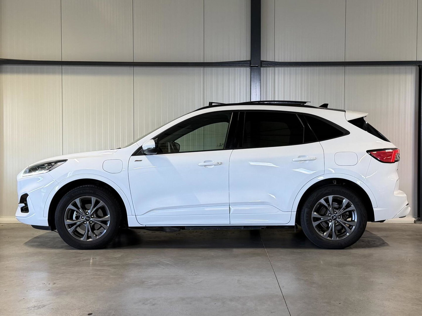 Ford Kuga 2.5 PHEV ST-Line X Pano Trekhaak Virtual Camera