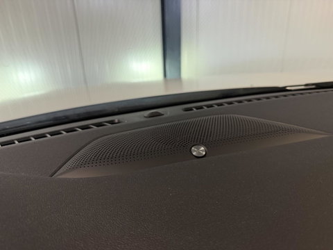 Ford Kuga 2.5 PHEV ST-Line X Pano Trekhaak Virtual Camera