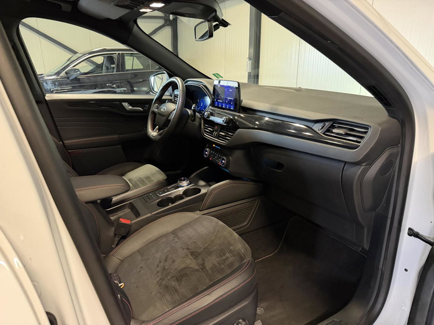 Ford Kuga 2.5 PHEV ST-Line X Pano Trekhaak Virtual Camera