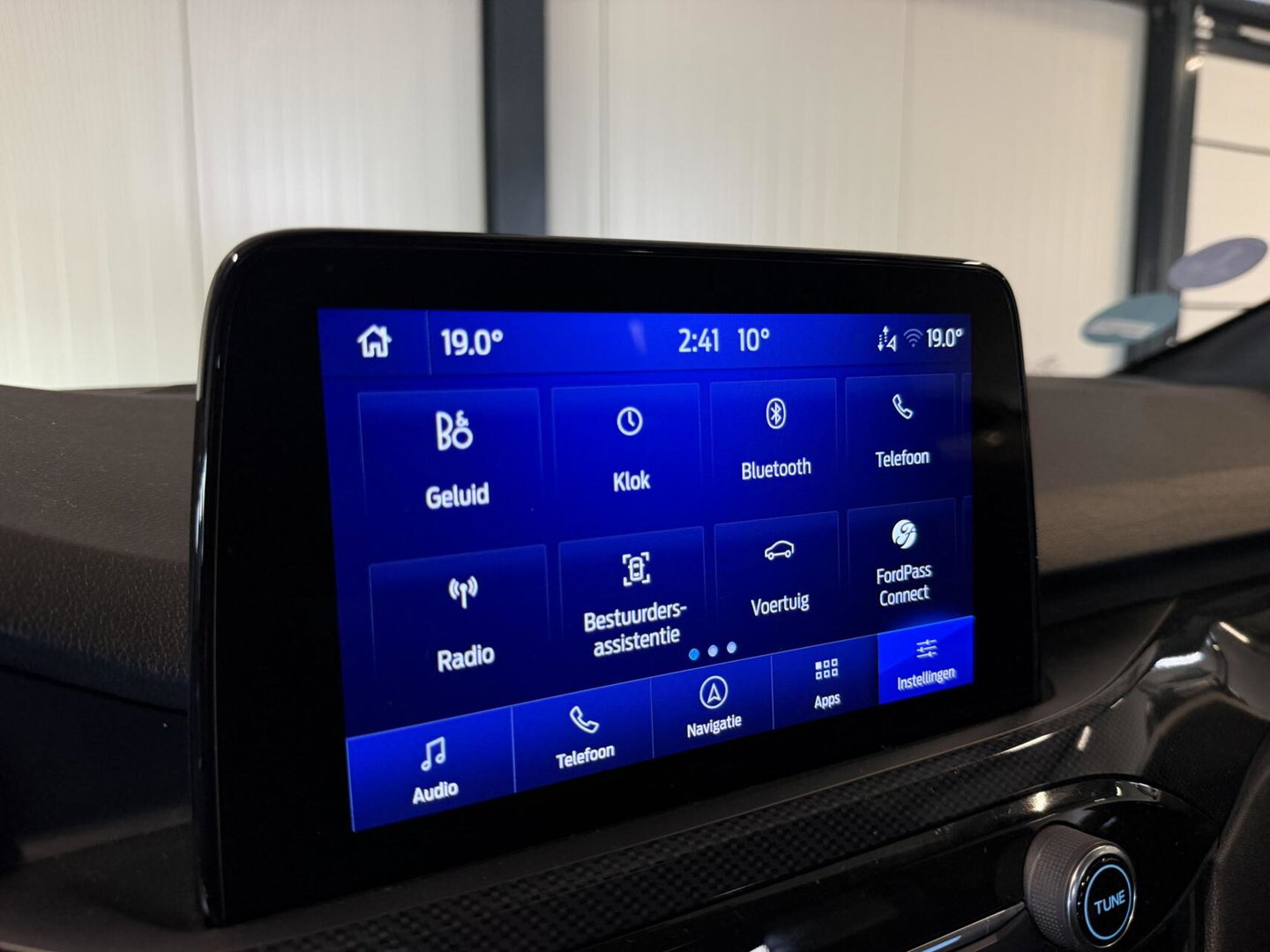 Ford Kuga 2.5 PHEV ST-Line X Pano Trekhaak Virtual Camera