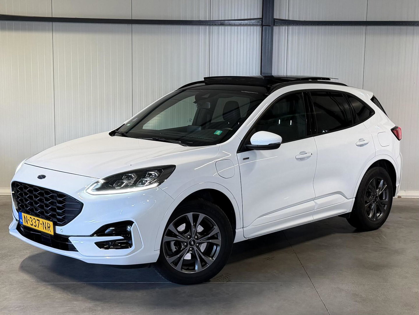 Ford Kuga 2.5 PHEV ST-Line X Pano Trekhaak Virtual Camera