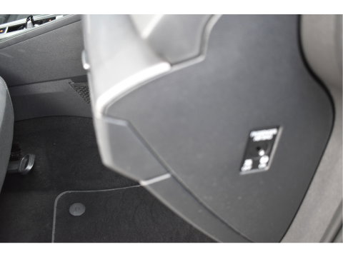 Volkswagen Golf 1.4 eHybrid Style ,ORGINEEL NEDERLANDSE AUTO, BOEKJES,NAP EN ONDERHOUDSHISTORIE