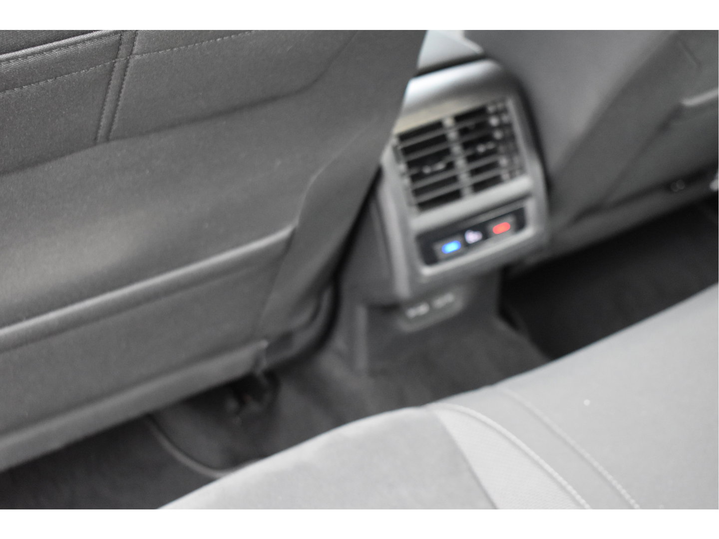 Volkswagen Golf 1.4 eHybrid Style ,ORGINEEL NEDERLANDSE AUTO, BOEKJES,NAP EN ONDERHOUDSHISTORIE