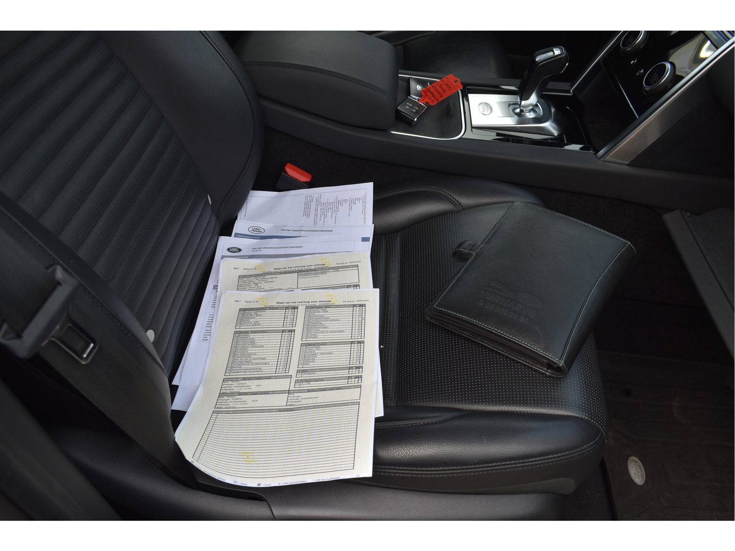Land Rover Discovery Sport 2.0 D165 R-Dynamic , BOEKJES,NAP EN ONDERHOUDSHISTORIE