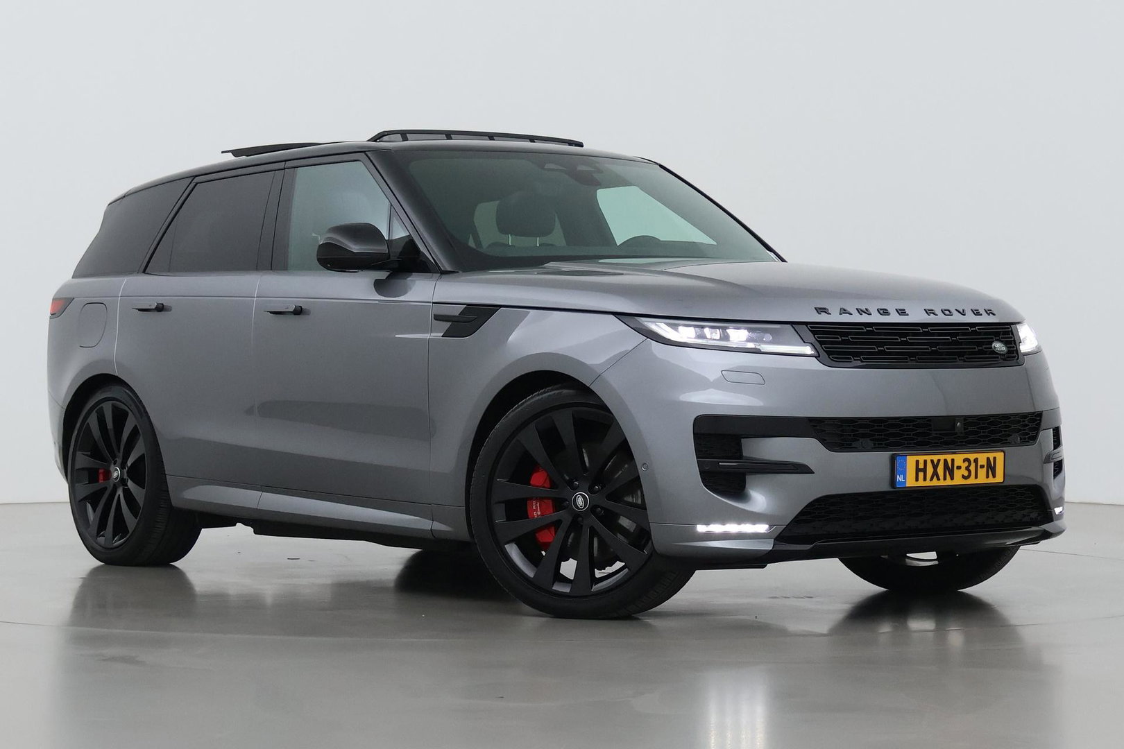 Land Rover Range Rover Sport P550e Autobiography | 23 Inch | Meridian 3D Surround | ClearSight | Koelbox | Trekhaak | Massage+Ventilatie