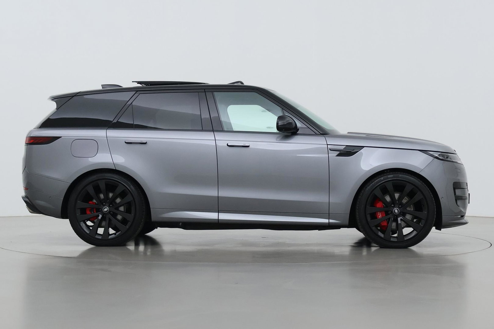 Land Rover Range Rover Sport P550e Autobiography | 23 Inch | Meridian 3D Surround | ClearSight | Koelbox | Trekhaak | Massage+Ventilatie