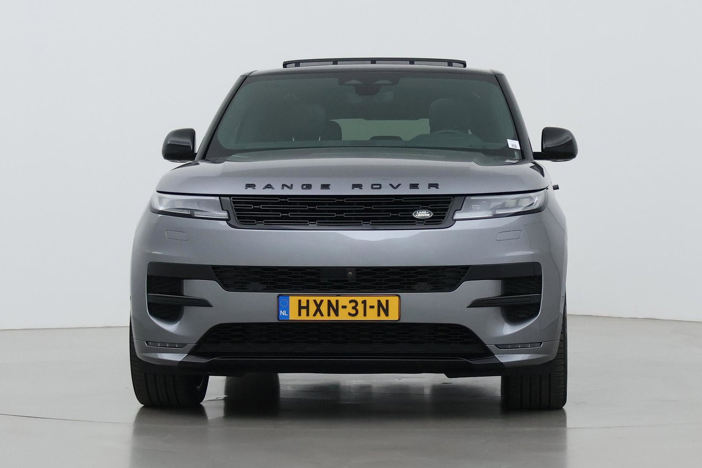 Land Rover Range Rover Sport P550e Autobiography | 23 Inch | Meridian 3D Surround | ClearSight | Koelbox | Trekhaak | Massage+Ventilatie