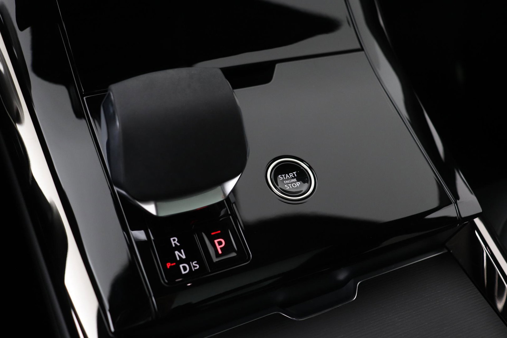 Land Rover Range Rover Sport P550e Autobiography | 23 Inch | Meridian 3D Surround | ClearSight | Koelbox | Trekhaak | Massage+Ventilatie