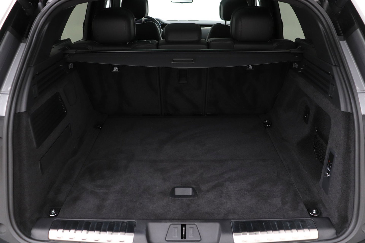 Land Rover Range Rover Sport P550e Autobiography | 23 Inch | Meridian 3D Surround | ClearSight | Koelbox | Trekhaak | Massage+Ventilatie