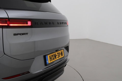 Land Rover Range Rover Sport P550e Autobiography | 23 Inch | Meridian 3D Surround | ClearSight | Koelbox | Trekhaak | Massage+Ventilatie