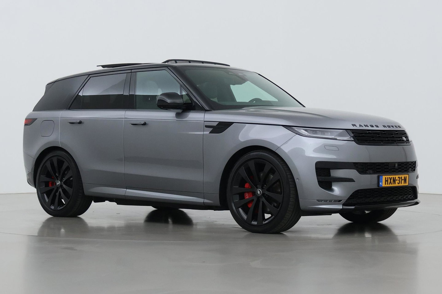 Land Rover Range Rover Sport P550e Autobiography | 23 Inch | Meridian 3D Surround | ClearSight | Koelbox | Trekhaak | Massage+Ventilatie