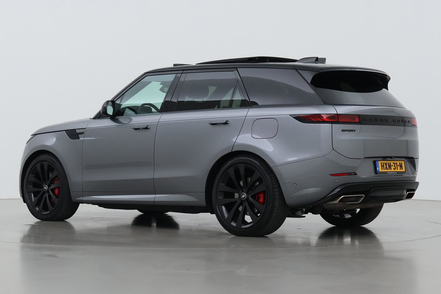 Land Rover Range Rover Sport P550e Autobiography | 23 Inch | Meridian 3D Surround | ClearSight | Koelbox | Trekhaak | Massage+Ventilatie