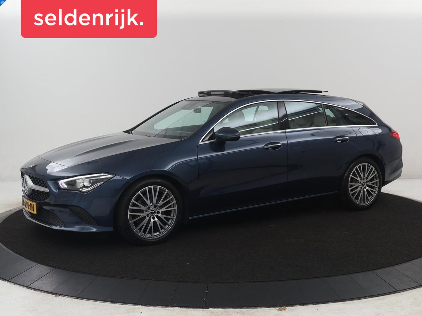 Mercedes-Benz CLA-Klasse Shooting Brake 200 Luxury Line