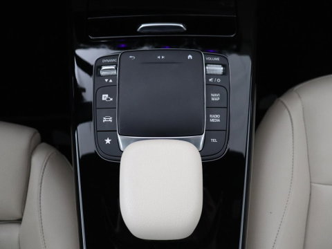 Mercedes-Benz CLA-Klasse Shooting Brake 200 Luxury Line