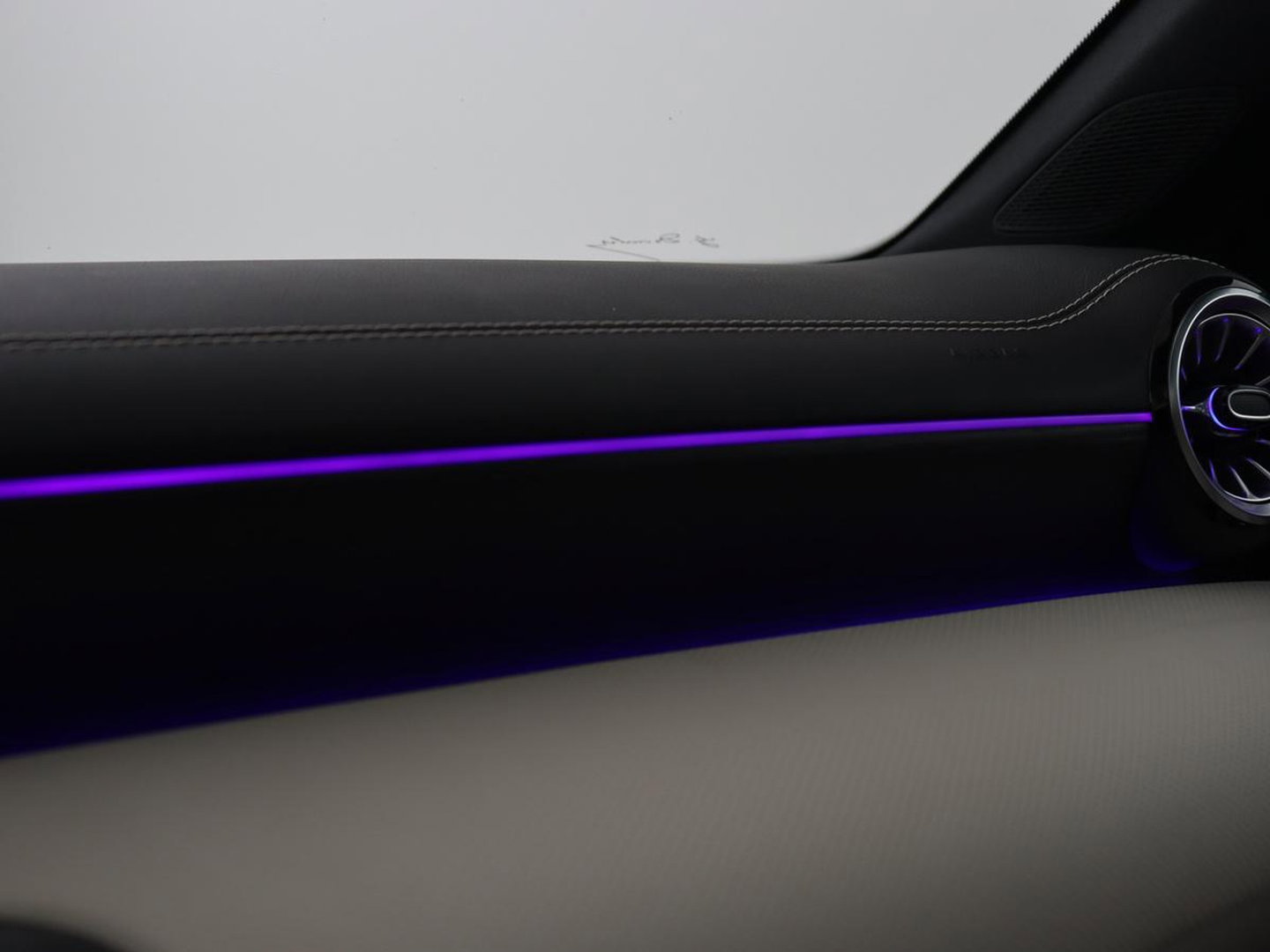 Mercedes-Benz CLA-Klasse Shooting Brake 200 Luxury Line