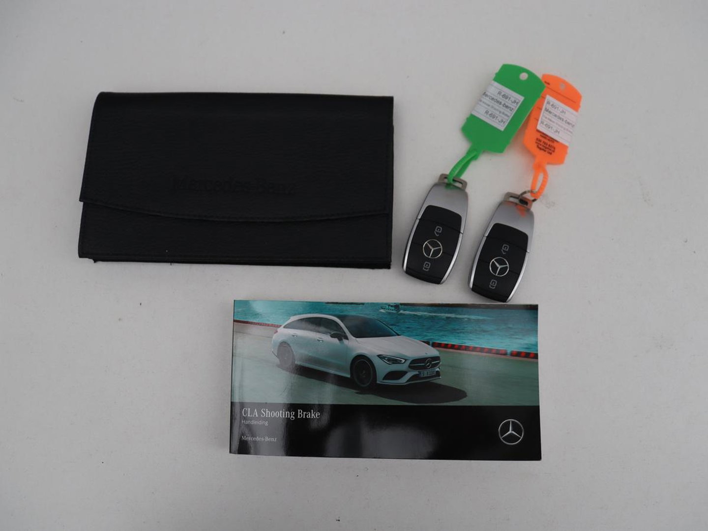 Mercedes-Benz CLA-Klasse Shooting Brake 200 Luxury Line