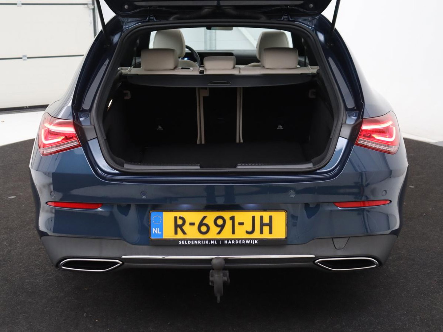 Mercedes-Benz CLA-Klasse Shooting Brake 200 Luxury Line