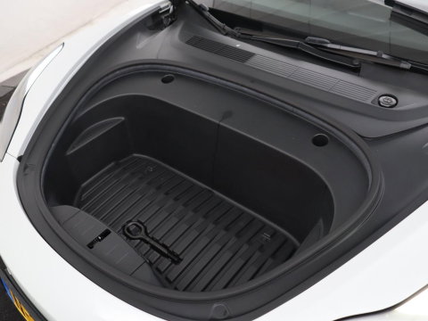 Tesla Model 3 Standard RWD Plus 60 kWh