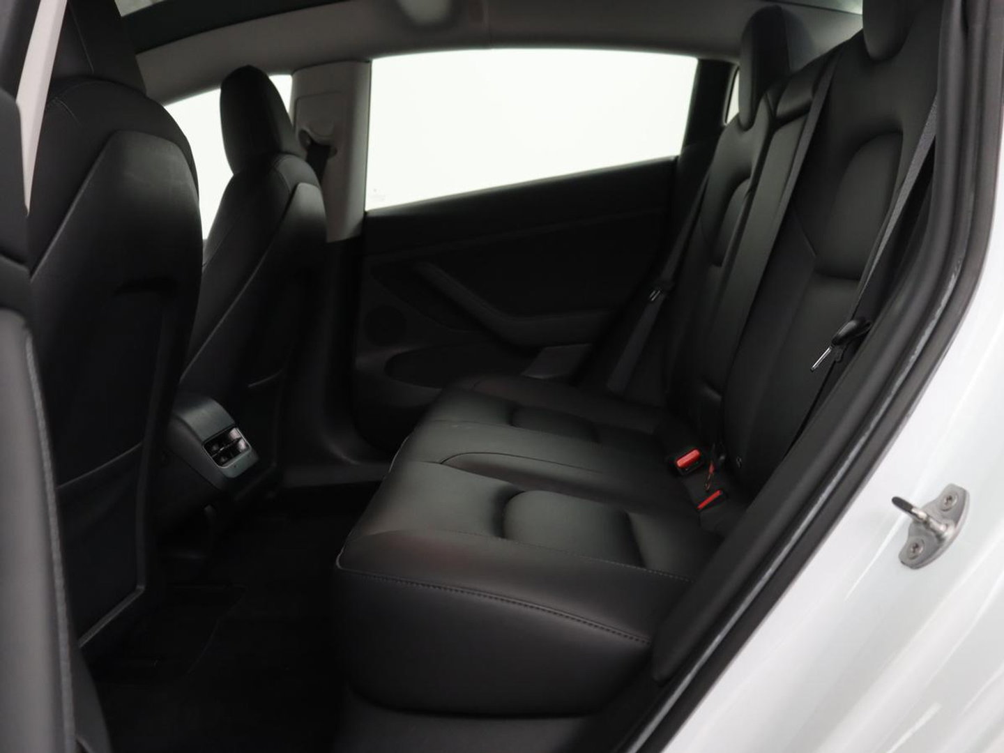 Tesla Model 3 Standard RWD Plus 60 kWh