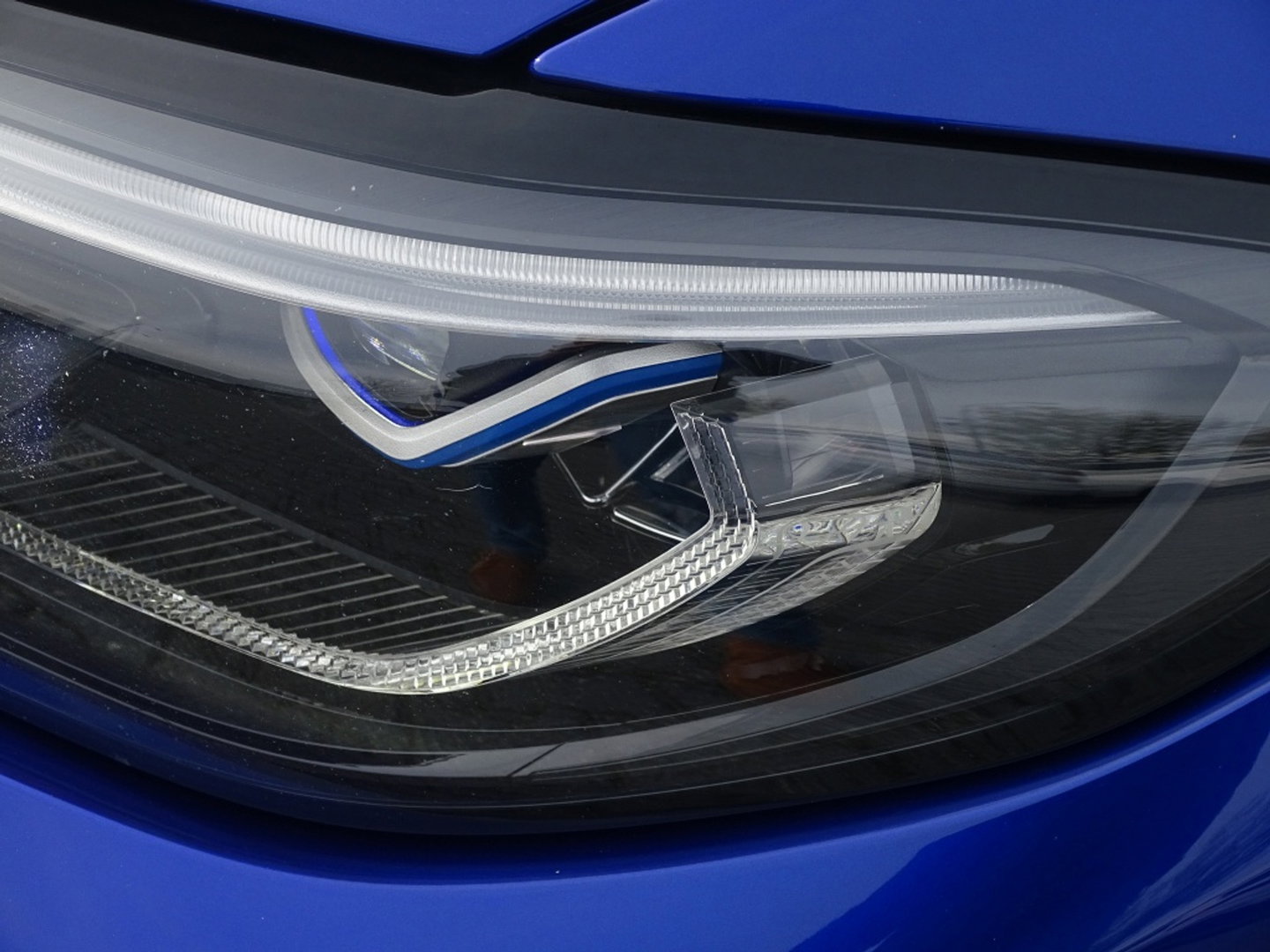BMW 3-serie 330e 292PK M-sport / M-Stoel / Carbon / Laser / 360° / BTW
