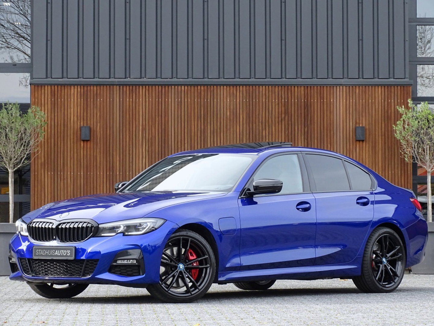 BMW 3-serie 330e 292PK M-sport / M-Stoel / Carbon / Laser / 360° / BTW