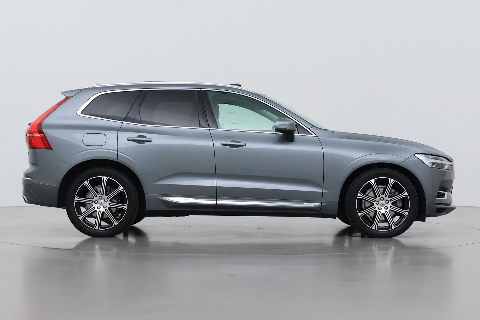 Volvo XC60 T6 Inscription | Bowers&Wilkins | Luchtvering | Panoramadak | 360° Camera | Head-Up | BLIS | Stoel+Stuurverwarming | ACC