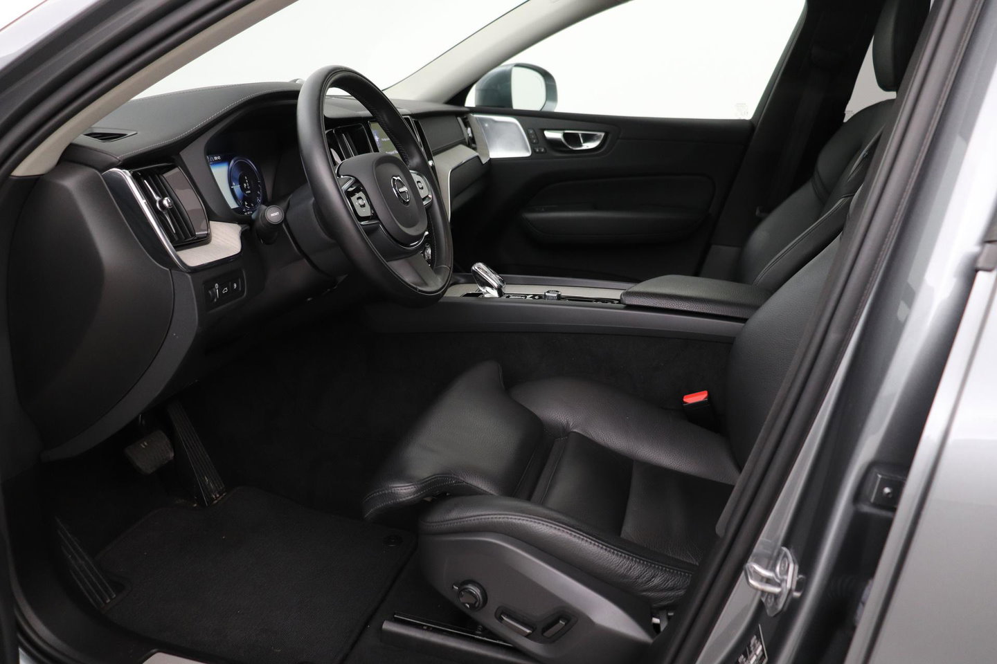 Volvo XC60 T6 Inscription | Bowers&Wilkins | Luchtvering | Panoramadak | 360° Camera | Head-Up | BLIS | Stoel+Stuurverwarming | ACC