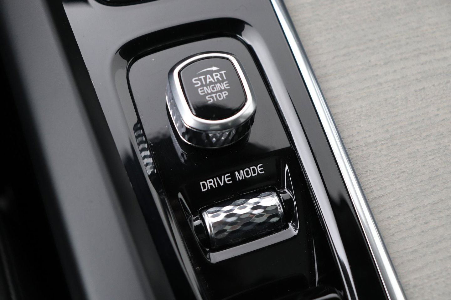 Volvo XC60 T6 Inscription | Bowers&Wilkins | Luchtvering | Panoramadak | 360° Camera | Head-Up | BLIS | Stoel+Stuurverwarming | ACC