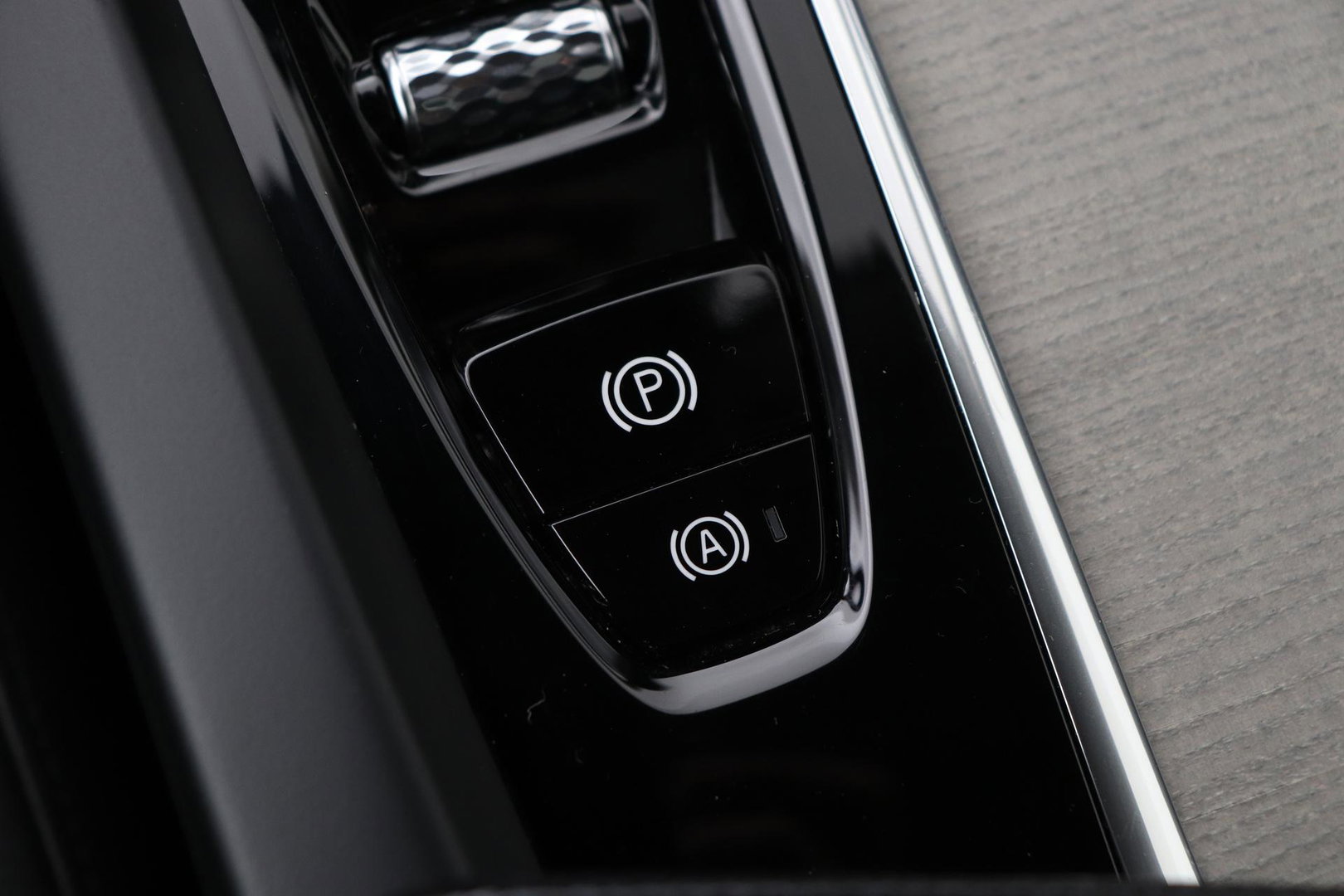 Volvo XC60 T6 Inscription | Bowers&Wilkins | Luchtvering | Panoramadak | 360° Camera | Head-Up | BLIS | Stoel+Stuurverwarming | ACC