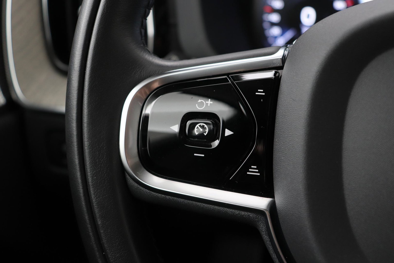 Volvo XC60 T6 Inscription | Bowers&Wilkins | Luchtvering | Panoramadak | 360° Camera | Head-Up | BLIS | Stoel+Stuurverwarming | ACC
