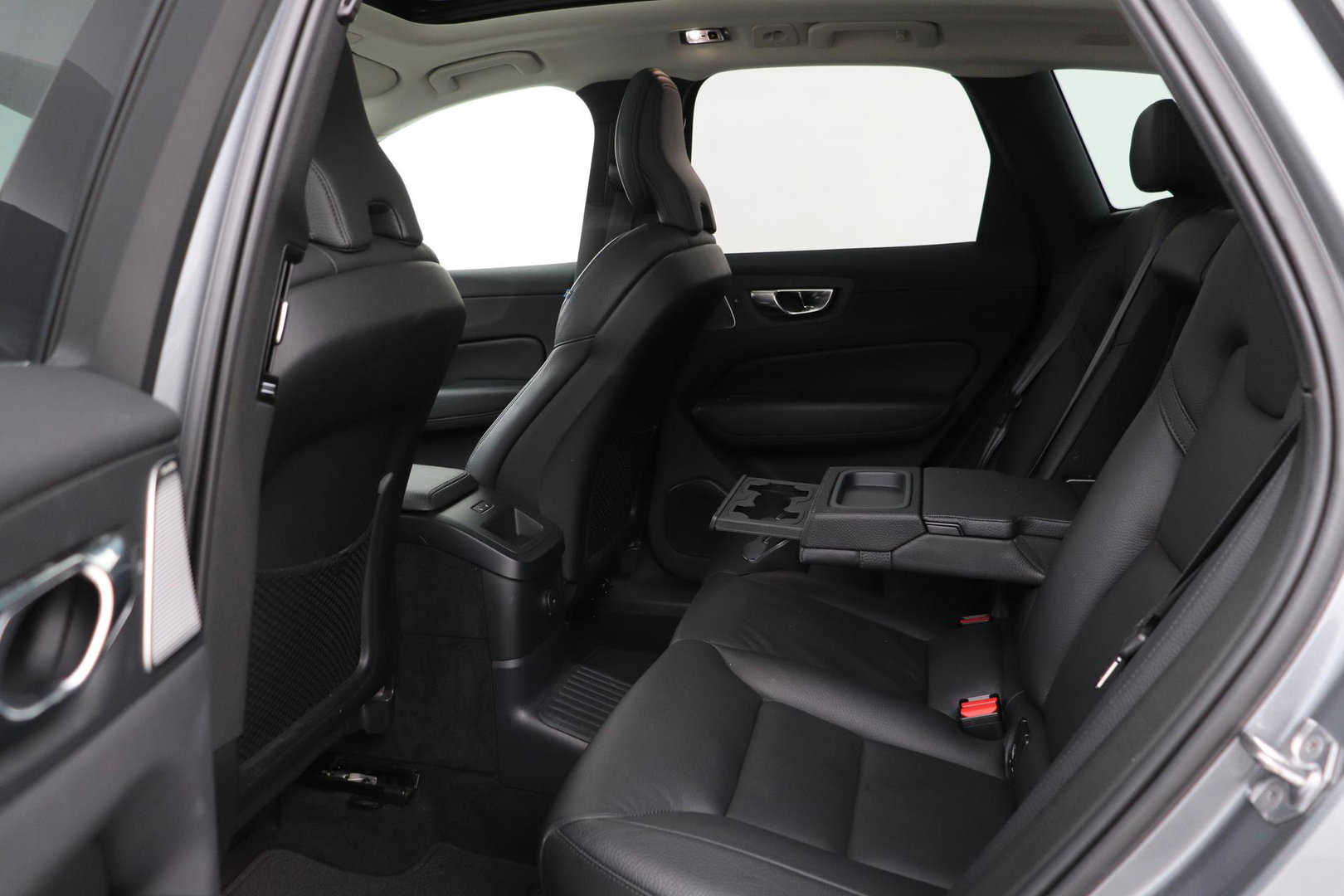 Volvo XC60 T6 Inscription | Bowers&Wilkins | Luchtvering | Panoramadak | 360° Camera | Head-Up | BLIS | Stoel+Stuurverwarming | ACC