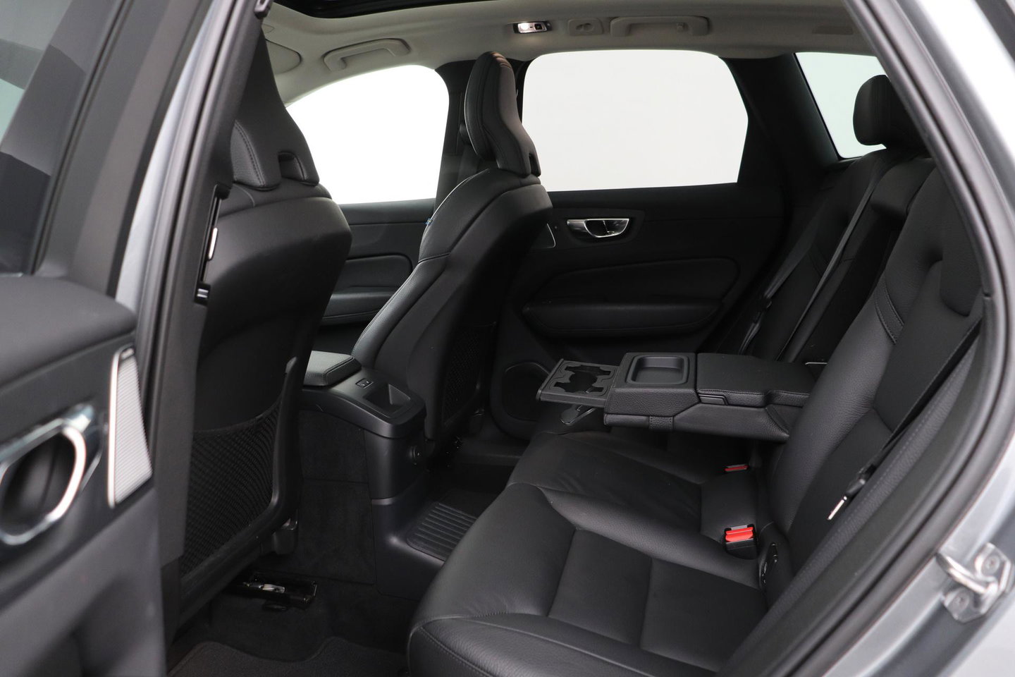 Volvo XC60 T6 Inscription | Bowers&Wilkins | Luchtvering | Panoramadak | 360° Camera | Head-Up | BLIS | Stoel+Stuurverwarming | ACC