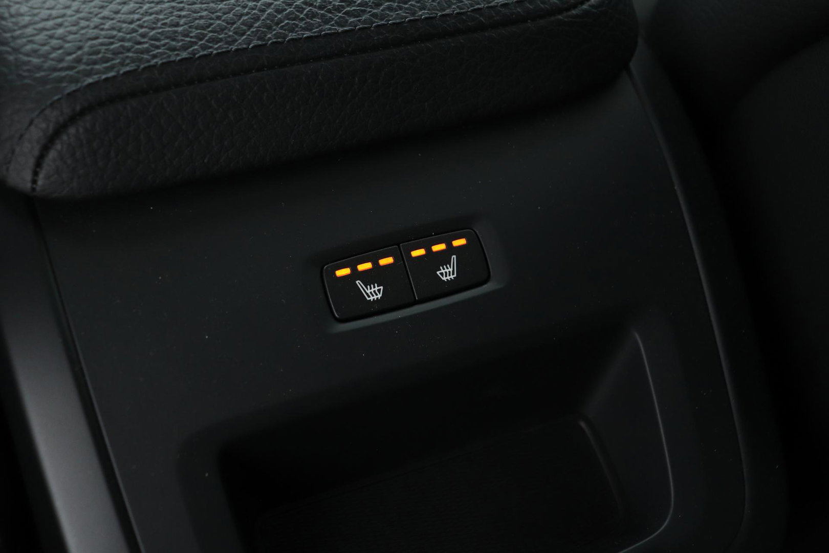 Volvo XC60 T6 Inscription | Bowers&Wilkins | Luchtvering | Panoramadak | 360° Camera | Head-Up | BLIS | Stoel+Stuurverwarming | ACC