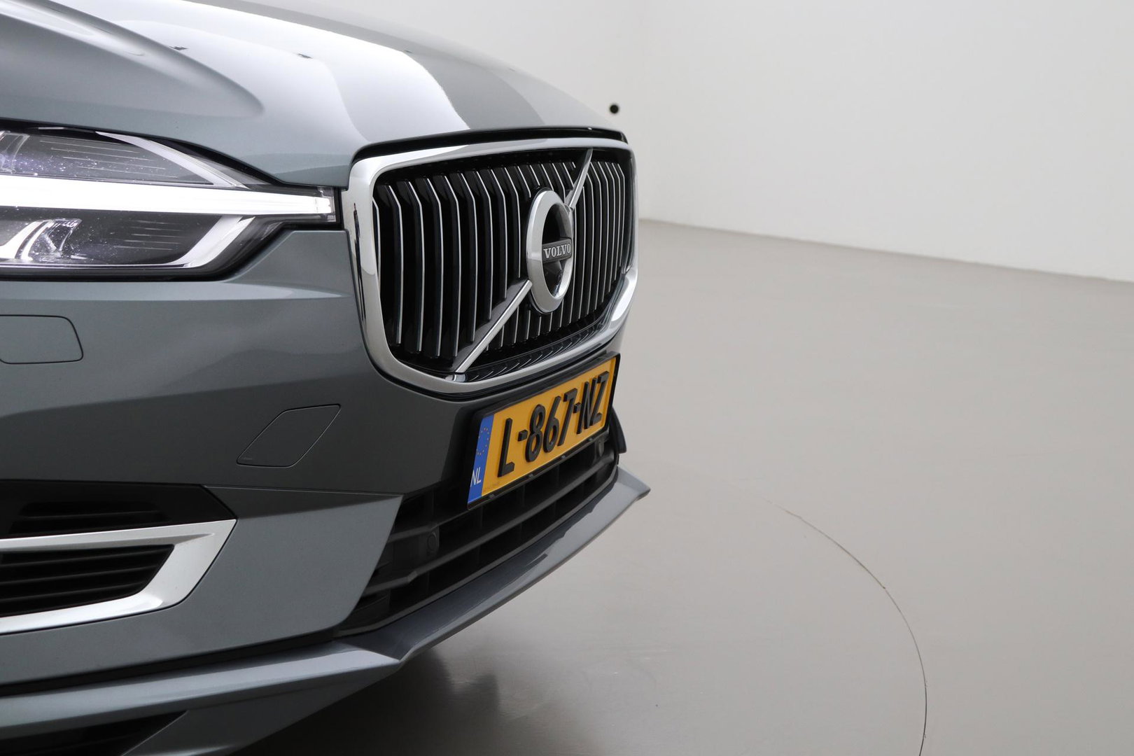 Volvo XC60 T6 Inscription | Bowers&Wilkins | Luchtvering | Panoramadak | 360° Camera | Head-Up | BLIS | Stoel+Stuurverwarming | ACC