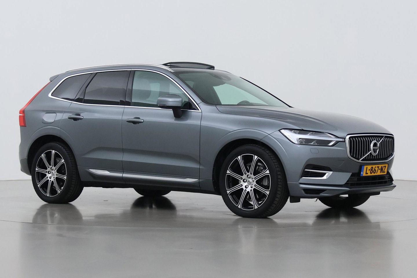Volvo XC60 T6 Inscription | Bowers&Wilkins | Luchtvering | Panoramadak | 360° Camera | Head-Up | BLIS | Stoel+Stuurverwarming | ACC