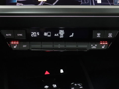 Audi Q4 e-tron 40 Advanced edition 77 kWh | SOH 96,2 % | Achteruitrijcamera | Trekhaak | Cruisecontrol adaptief | Virtual display | Elektrische achterklep