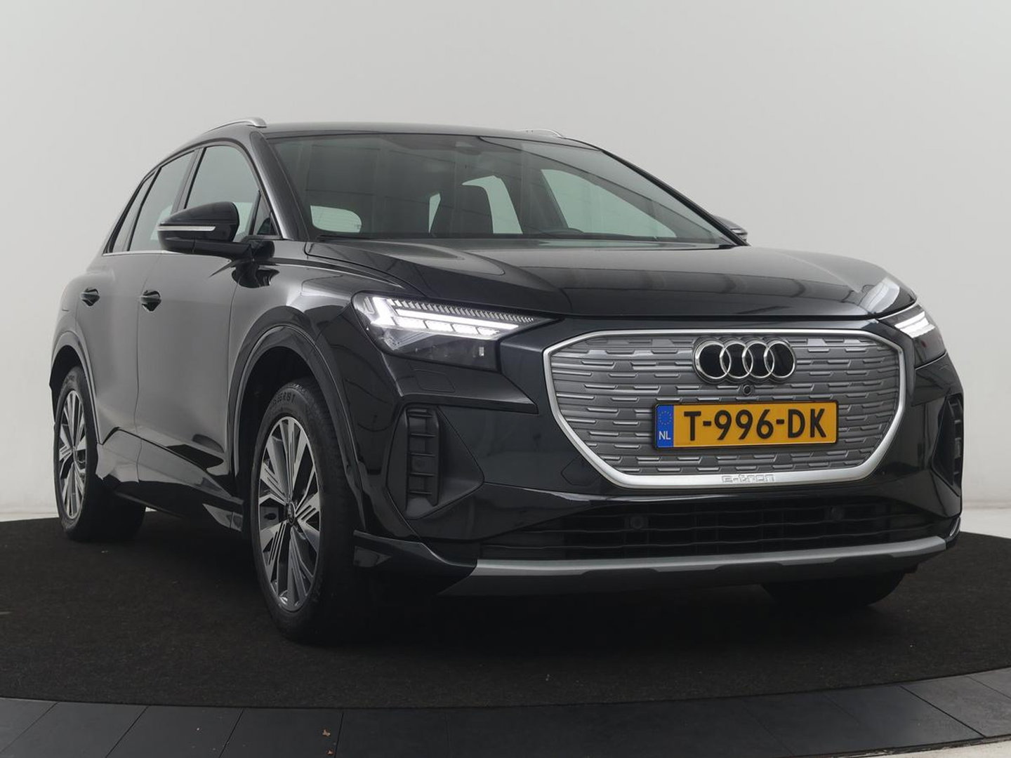 Audi Q4 e-tron 40 Advanced edition 77 kWh | SOH 96,2 % | Achteruitrijcamera | Trekhaak | Cruisecontrol adaptief | Virtual display | Elektrische achterklep