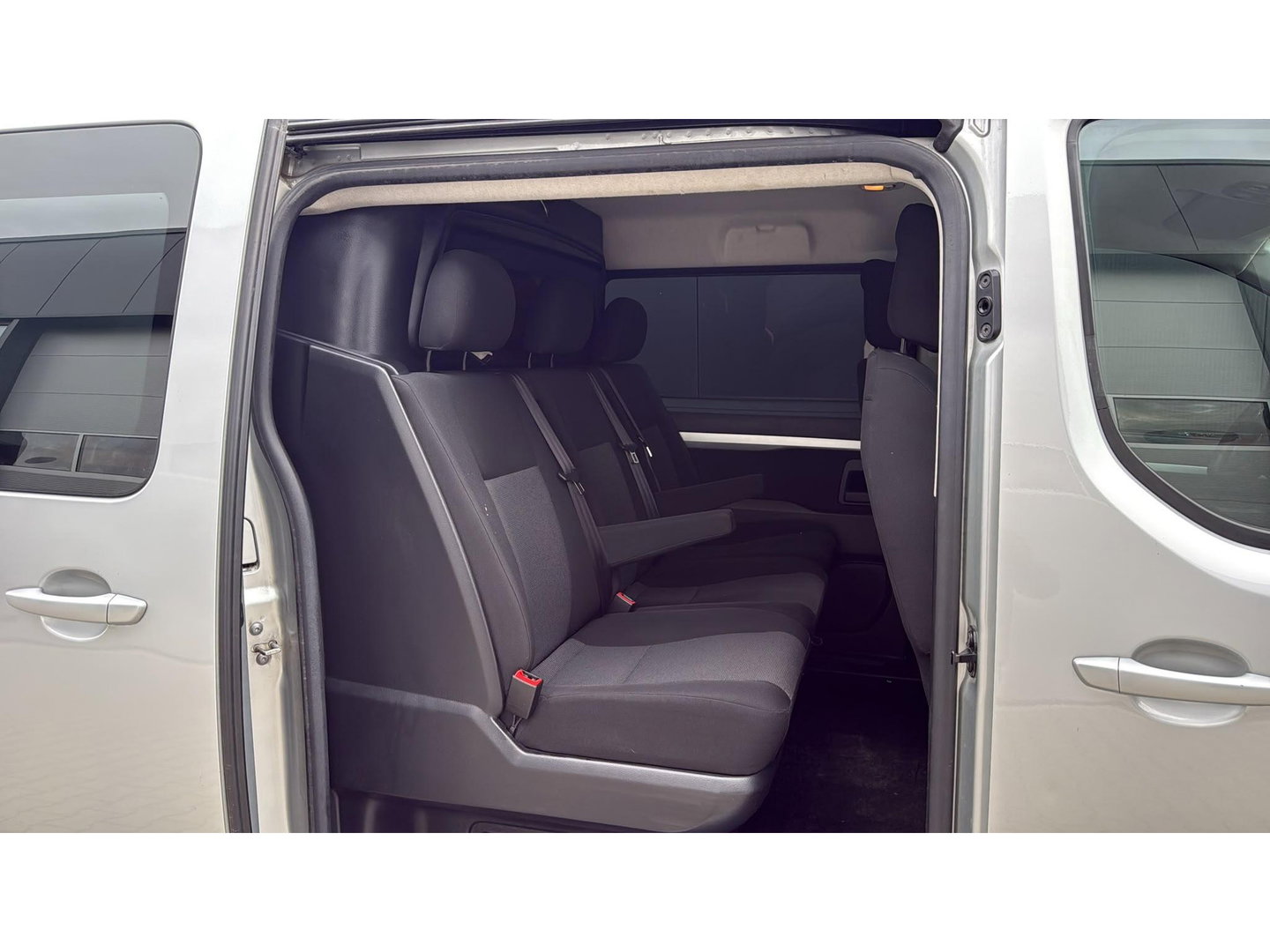 Peugeot Expert 231L 2.0 BlueHDI 150 DC Premium EURO6